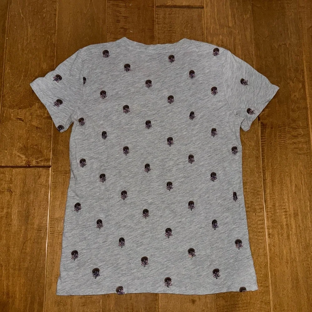 Lucky Brand Gray Short Sleeve T-Shirt with Embroidered Flowers - Picture 6 of 6